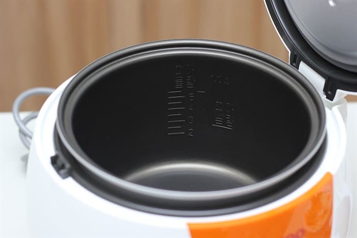 Nồi cơm điện 1.0L Cuckoo CR-0661 - Xanh/Cam